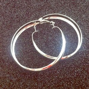 Hoop earring. Brand new. Never been worn