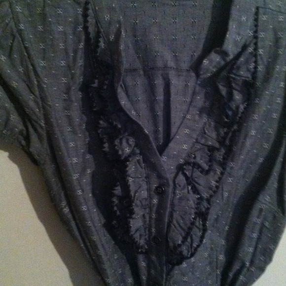 Button up top - Picture 2 of 2