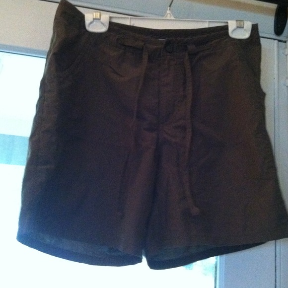 Columbia outdoor shorts
