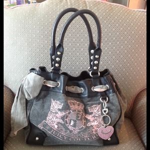 🚫SOLD🚫💯% AUTHENTIC 😍Juicy Couture Handbag