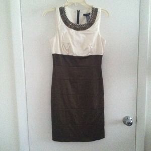 Only worn once for a wedding!