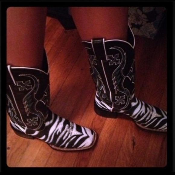 Zebra Nocona Cowboy Boots!!