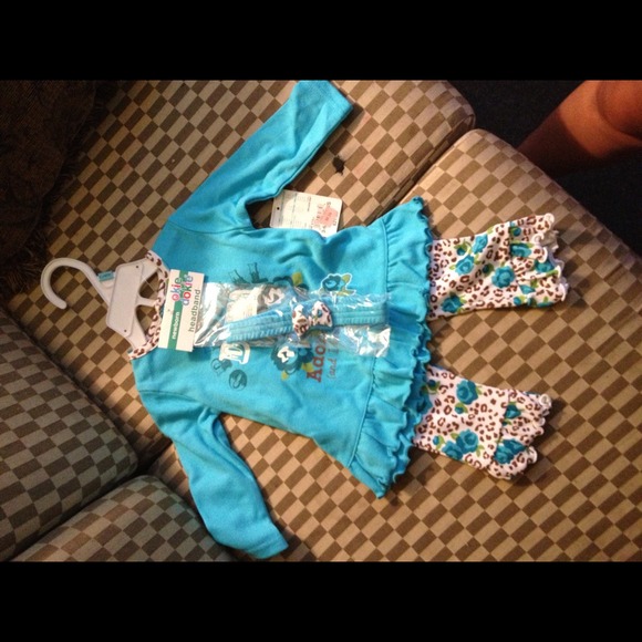 Newborn outfit
