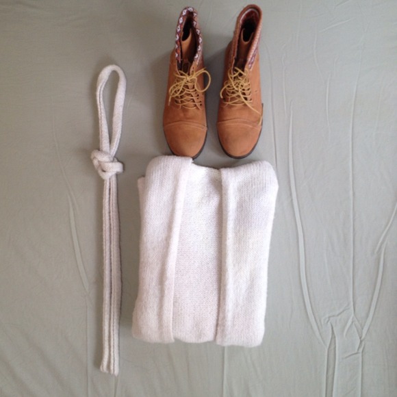 Reserved Cream knit cardigan