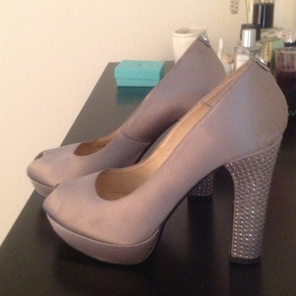 Michael Kors Grey Satin Heels