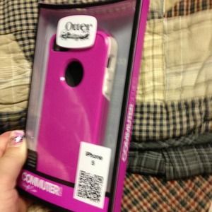 Otter box iPhone 5.   No screen protector