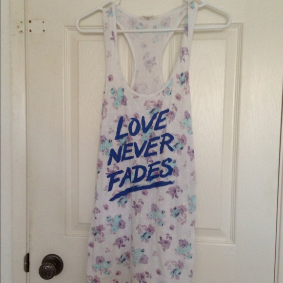 Love Never Fades floral tank - Picture 2 of 2