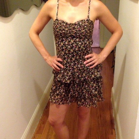 Cute floral summer dress! NWT