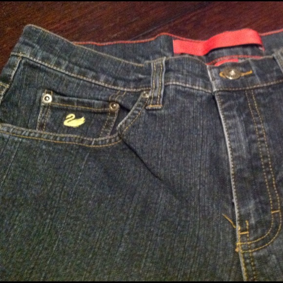 Gloria Vanderbilt Jeans - Picture 2 of 5