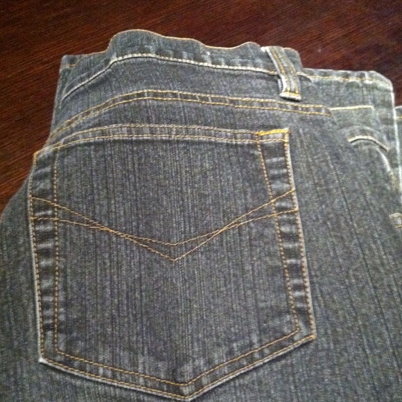 Gloria Vanderbilt Jeans - Picture 5 of 5