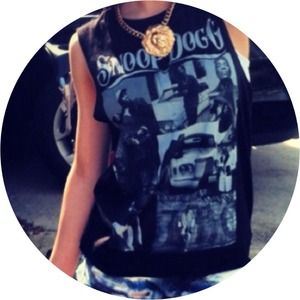 F21 sleeveless Snoop Dogg Tee
