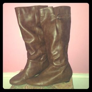 ❌🎁SOLD🎁❌Coffee bean brown leather boots w/wedge