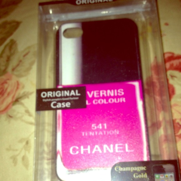 iPhone 4/4s case. Chanel style! New in box!