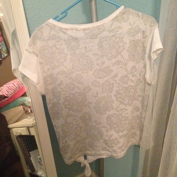 Aéropostale shirt with tie - Picture 2 of 3