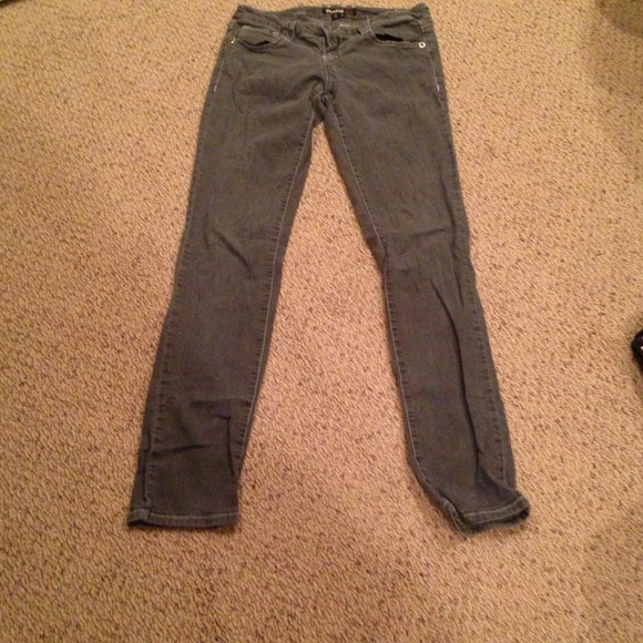 Grey skinny jeans
