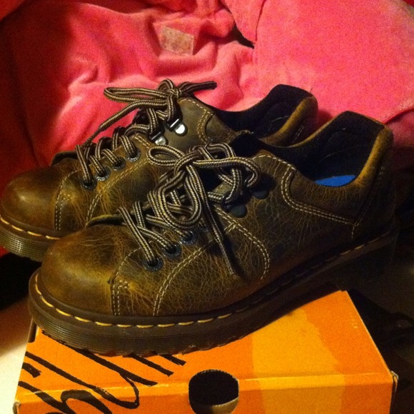 Dr martens .....NO TRADES