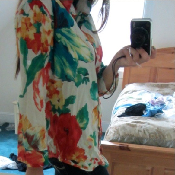 Floral button down - Picture 2 of 2