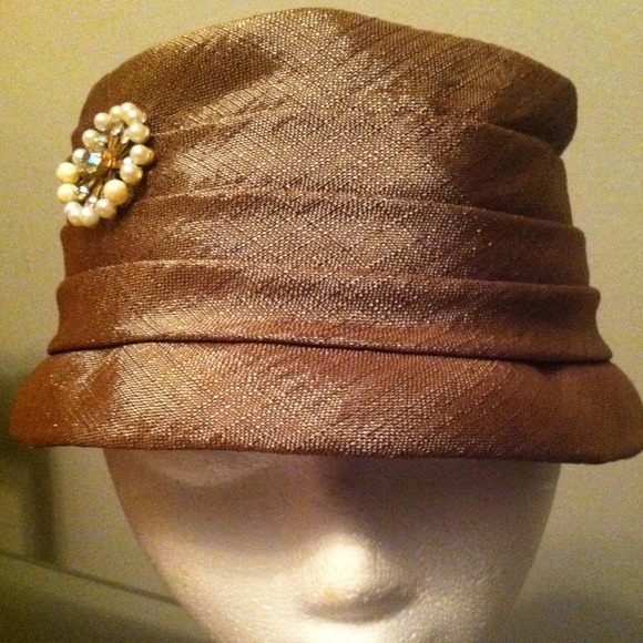 Hat - Picture 1 of 4