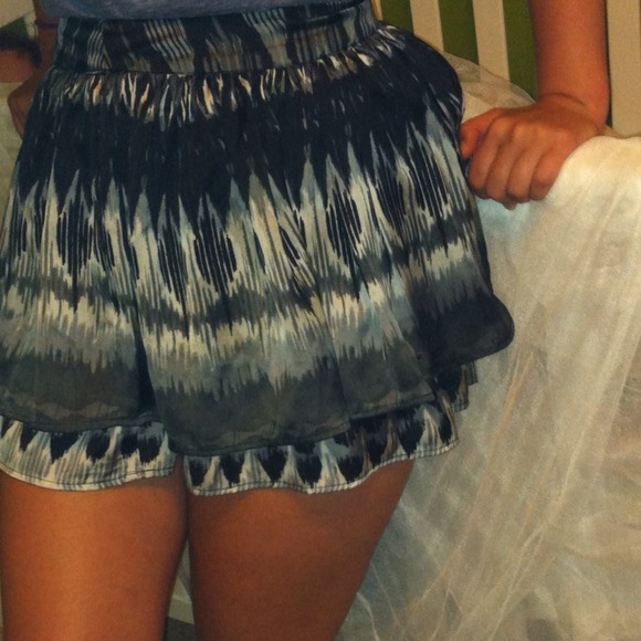 👗Fun Flirty skirt - Picture 2 of 2