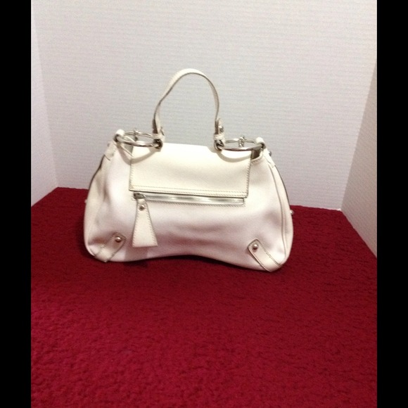 💸price cut💸Guess Handbag 💯authentic👜 - Picture 4 of 4