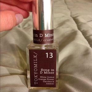 TOKYO MILK - Song in D Minor - Sprayed a few times