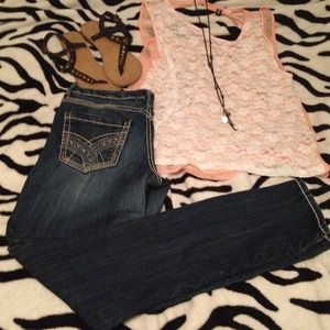 Adorable skinny jeans!