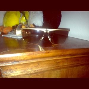 ✂️FINAL DROP ✂️ Laura Biagiotti Sunglasses