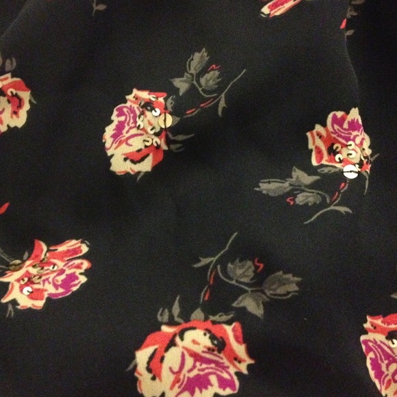 Black floral lightly sequined I Love H81 skirt - Picture 2 of 2