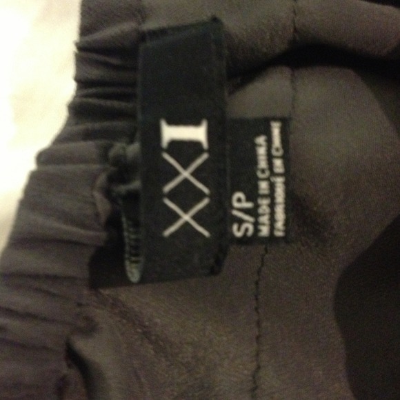 Strapless gray sequined XXI shirt - Picture 3 of 3