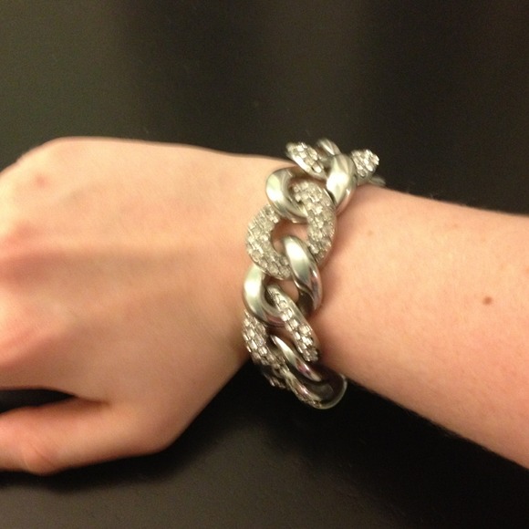 Silver jeweled bracelet - Picture 3 of 3