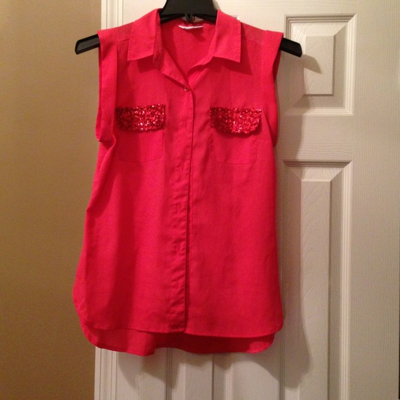 Candies sleeveless top with sequined pockets