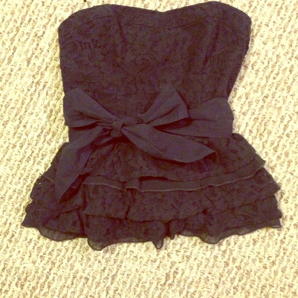 HOLLISTER strapless shirt!