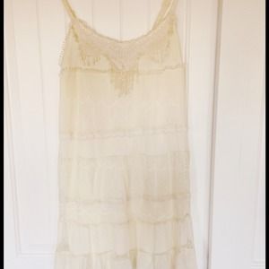 WHITE LACE DRESS