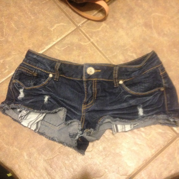 Almost Famous stretch jean shorts