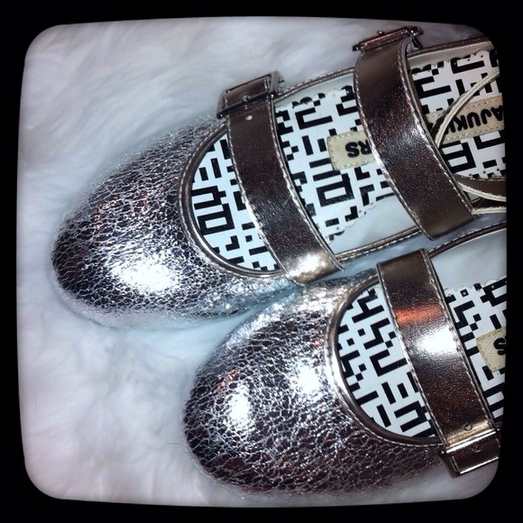 Harajuku Lovers Silver Spartan Flats