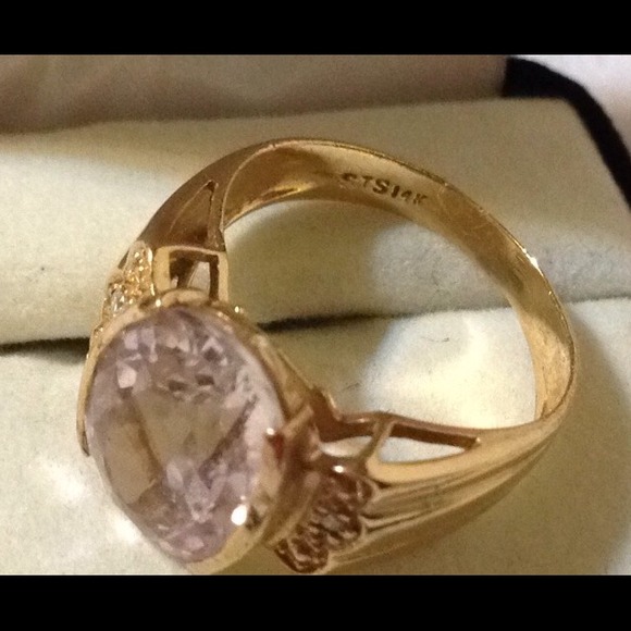 14karat solid gold ring - Picture 3 of 3