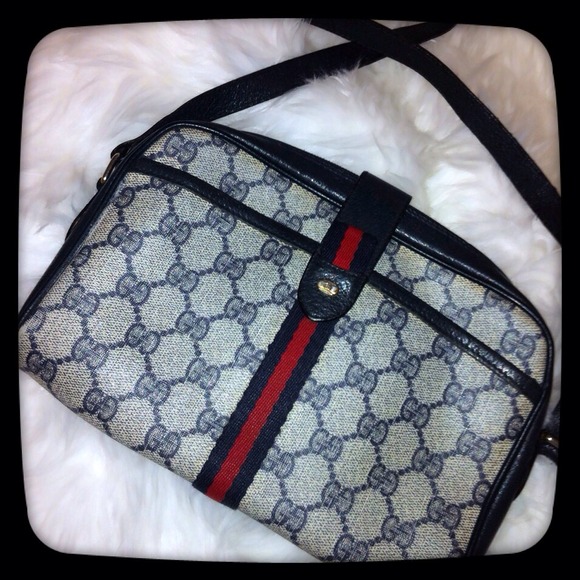 RESERVED @jennv0701 Vintage Gucci bag (bundle)