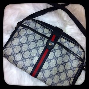 RESERVED @jennv0701 Vintage Gucci bag (bundle)