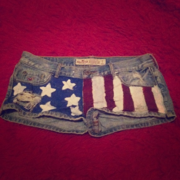 Very cute Hollister shorts!!!