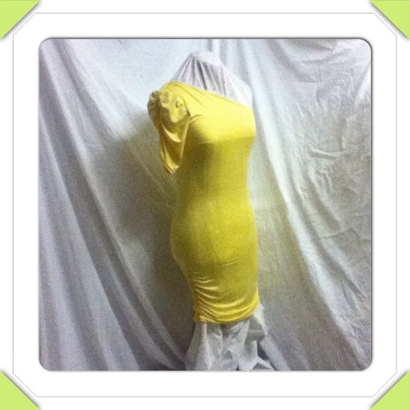 Thin Yellow Dress / Shirt
