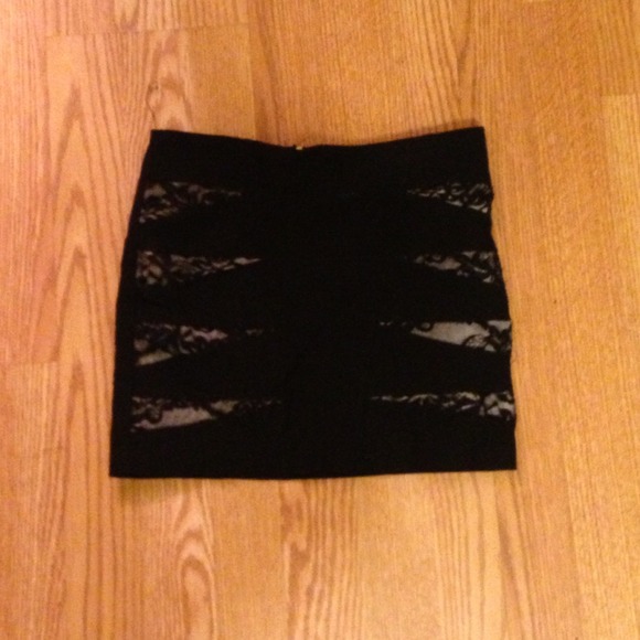 ❤❤Black lace tube stretch skirt sz S