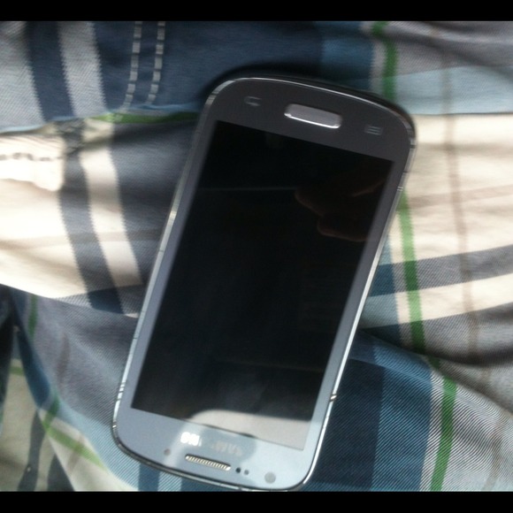 Samsung Galaxy Smartphone. - Picture 2 of 2