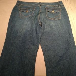 Brand new Sonoma size 16 jeans!! New never worn!!