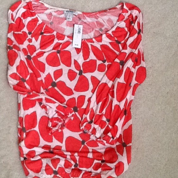 Brand new  top from Old Navy/NEW PRICE