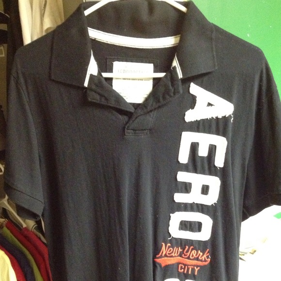 BNWOT Men's black aero polo. - Picture 2 of 2
