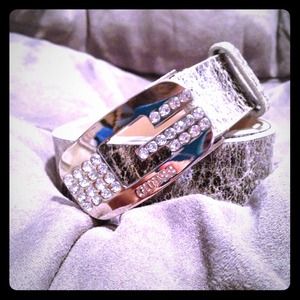 Guess belt