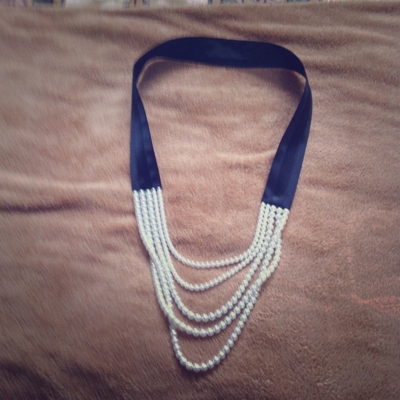 Large Pearl necklace