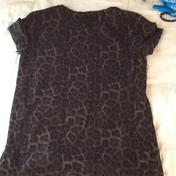 Michael Kors cheetah print T-shirt - Picture 2 of 4