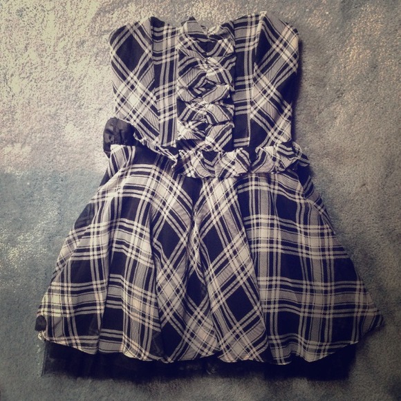 Black White Plaid Check Strapless Chiffon Dress - Picture 1 of 3
