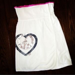 VS PINK Heart & Peace Towel Wrap